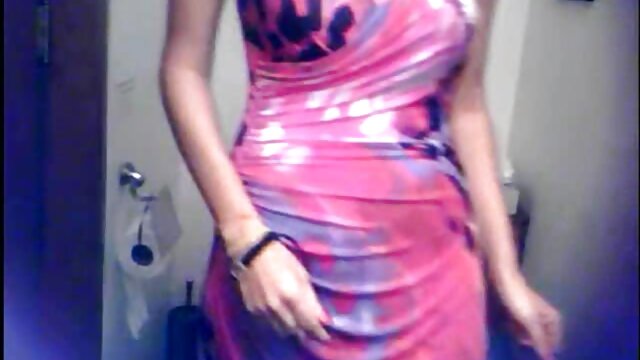 جميلة سمراء لا جنس ساخن اجنبي تتردد المجموعة اللعينة